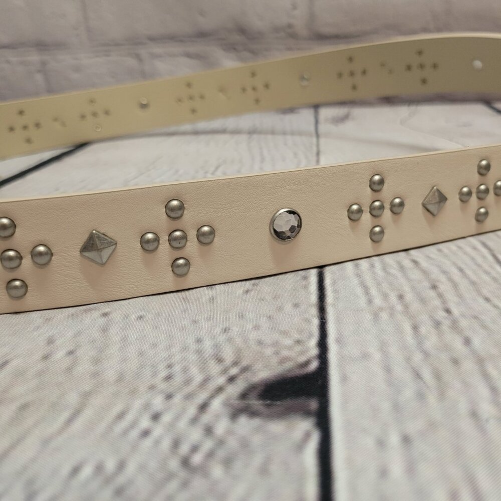 Levi's Women's Western Studded Faux-Leather Belt - Picture 4 of 6